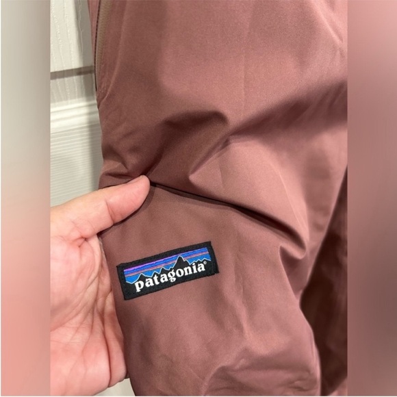 Patagonia Women's Medium Insulated Powder Town Ski Bibs Dark Pink NWT Snowboard - Picture 7 of 15